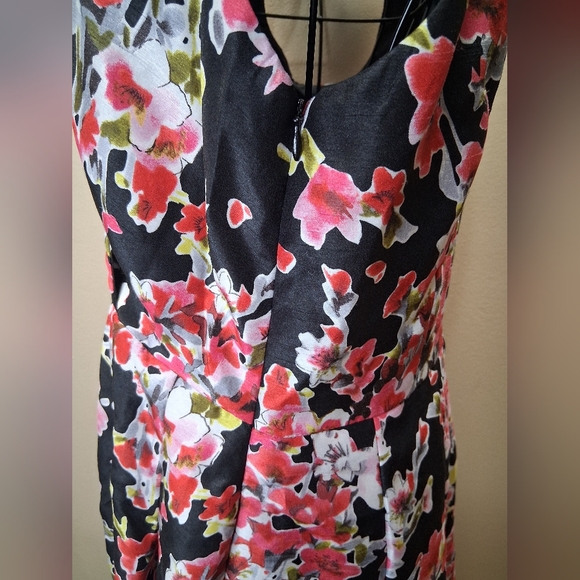 NWOT    SZ-14 Floral Sleeveless Dress - Picture 12 of 14